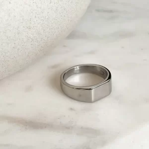 chunky silver unisex ring all gender masculine rings saskatoon