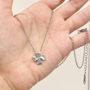 Four Leaf Clover Necklace - Stainless Steel - Short